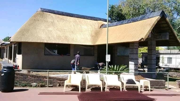 Thatch Roof Maintenance - Zebra Thatch